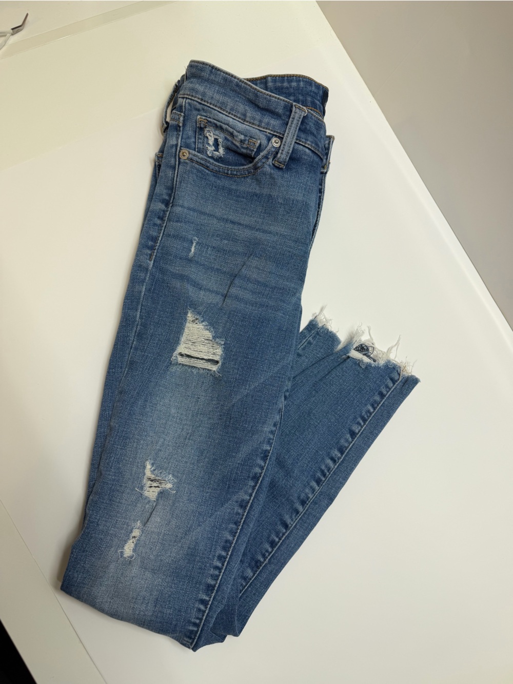 Lucky Brand Distressed Light Blue Ankle Jeans